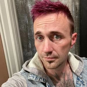 Meet your Posher, Adam